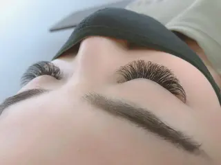 マツエク・マツパ SESUNNY セサ二ー　SAYAのマツエク・マツパデザイン