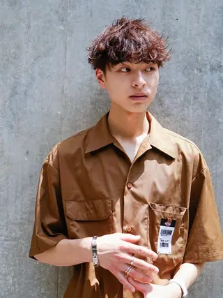 カラー メンズ パーマ N° +aero 横浜のヘアスタイル