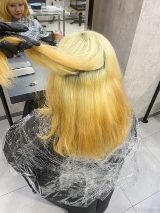 カラー 原宿美容師 iLe. tae ハイトーンのヘアスタイル