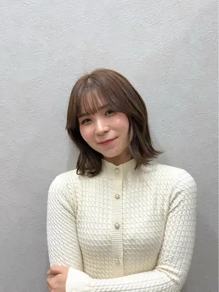 ショート カラー 有田裕真 【ブリーチカラー】のヘアスタイル