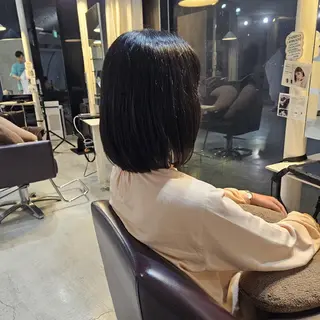 ミディアム 滝 菜々子のヘアスタイル