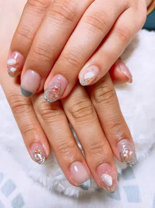 ネイル The Best Beauty受付担当のヘアスタイル