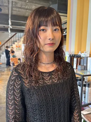 セミロング パーマ shiho/レイヤー /透明感カラーのヘアスタイル