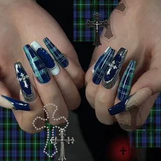 ネイル Haluca 長さ出し🍀のネイルデザイン