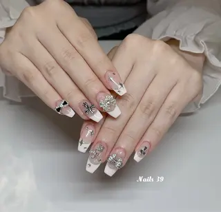 ネイル Nails 39のネイルデザイン