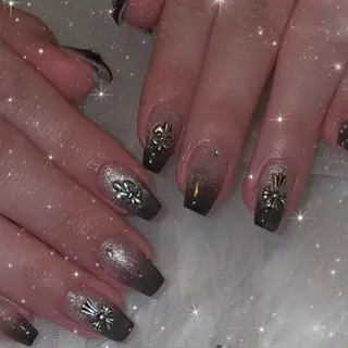 ネイル LUANA所属・LUANA ジュリのネイルデザイン