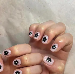 ネイル フリーランス¨̮⃝ ネイリストOKADAのネイルデザイン