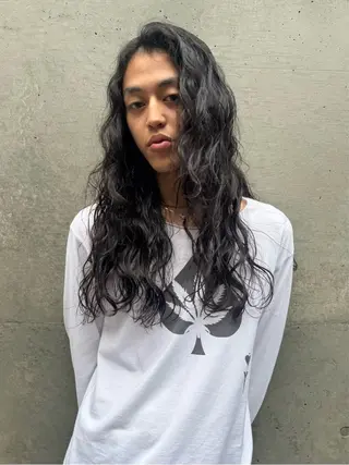 ロング パーマ メンズ 神田橋 翔太郎のヘアスタイル