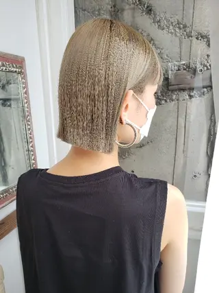 ショート カラー ヘアアレンジ 成瀬 弘光のヘアスタイル