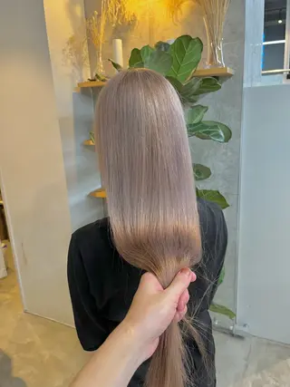 ロング カラー ハイトーンカラ ー/小川のヘアスタイル