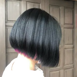 ショート カラー 堀口 彩佳のヘアスタイル