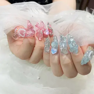 ネイル マシェリローズ所属・Macherie Roseのネイルデザイン