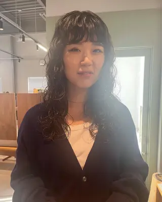 ロング パーマ 林 優花のヘアスタイル