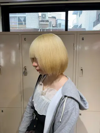 ショート 高明度ハイトーン× ショート/莉音🧤のヘアスタイル