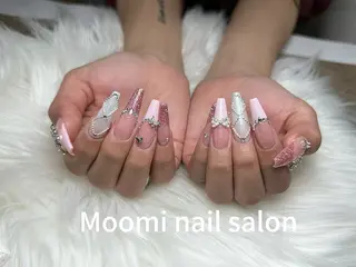 ロング Moomi nail salonのネイルデザイン