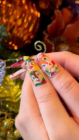 ネイル glossnail MIKIのネイルデザイン