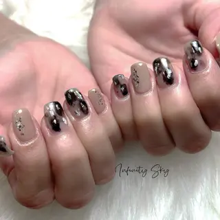 ネイル infinity skyのネイルデザイン