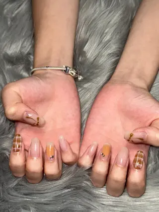 ネイル Momoka 🍑🎀のネイルデザイン