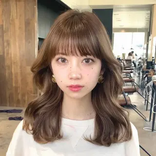 セミロング カラー レイヤー/顔周り /透明感🩶高橋大のヘアスタイル