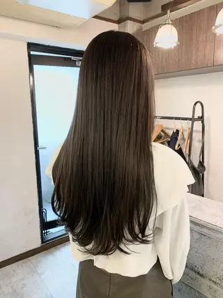 ロング カラー conne&riri所属・MAYU 💚森下のヘアスタイル