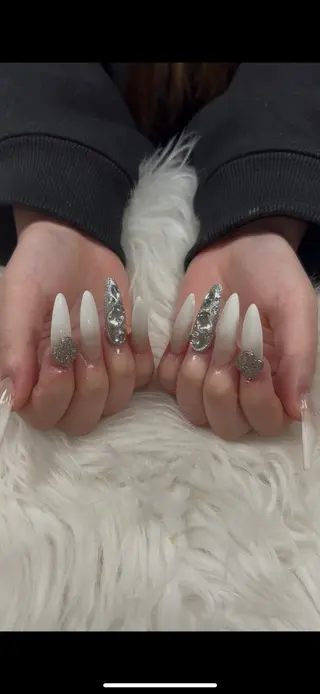 ネイル 🦋Hina🦋 1月予約受付中✨のネイルデザイン