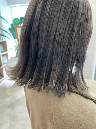 ミディアム カラー 🍀自然＆長持ち♪ 縮毛矯正の匠✨️のヘアスタイル