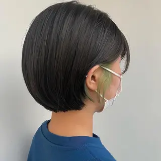 ショート カラー あやめ【顔まわり/レ イヤー/柔らかカラ】のヘアスタイル