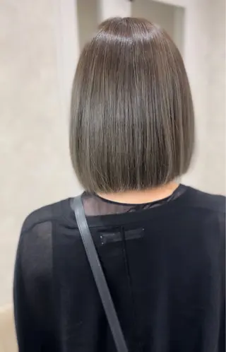 ショート カラー Blue高槻所属・ハイライト 透明感カラー松本のヘアスタイル