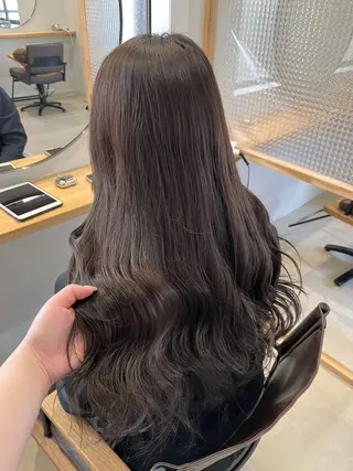 ロング ブリーチなしカラー ダブルカラーエクステのヘアスタイル