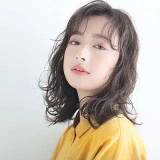 ミディアム 🌷岩﨑 幸恵🌷のヘアスタイル