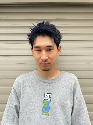 ショート カラー メンズ ブリーチ/レイヤー 💙ayame💙のヘアスタイル