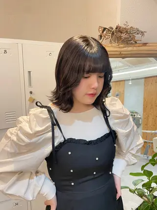 ミディアム カラー ハイトーン縮毛/暖色 なーな🎀🤍のヘアスタイル