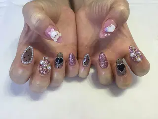 ネイル 💎🐰 saki. m 🐰💎のネイルデザイン