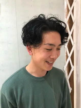 パーマ メンズ 樋渡 侑希のヘアスタイル
