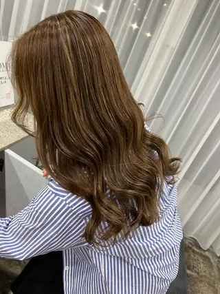 ロング カラー eim AYUKAのヘアスタイル
