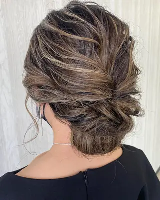 ロング カラー UNDER vr 【アンダーバー】のヘアスタイル