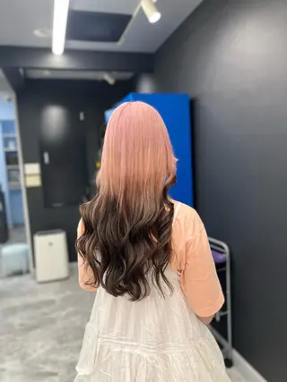 ロング カラー white.梅田所属・White梅田  ／ COCOのヘアスタイル