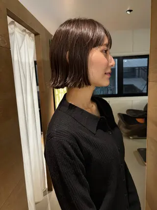 ショート カラー yuria /ボブ/ レイヤー/三宮のヘアスタイル