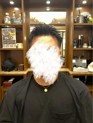 ショート ヒロ銀座バーバーショップ丸の内所属・秋山 琳太のヘアスタイル