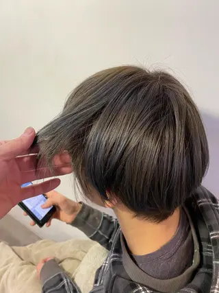 ショート カラー ヘアアレンジ メンズ 切りっぱなしボブ/ デザインカラー店長のヘアスタイル