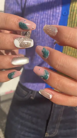 ネイル nailsalon　hue所属・小山 羽奈のネイルデザイン