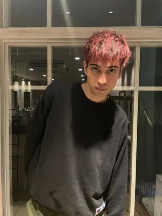 ショート カラー musiiik ryukiのヘアスタイル