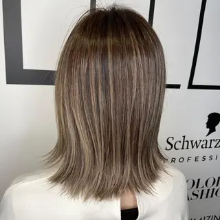 ミディアム 山本 夏未のヘアスタイル