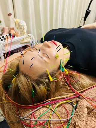 美容鍼灸サロン mahoroba院長のエステ・リラクイメージ