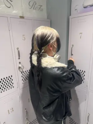 ロング カラー 艶 ケアブリーチ 🎀🩵RISAのヘアスタイル