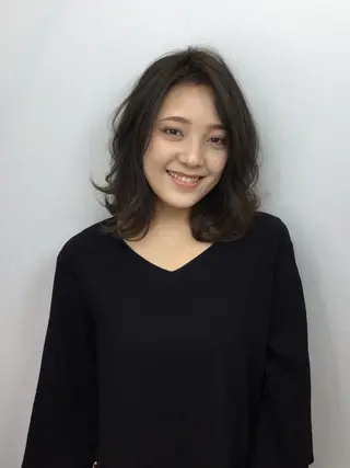 セミロング カラー Annon プライベートサロンのヘアスタイル