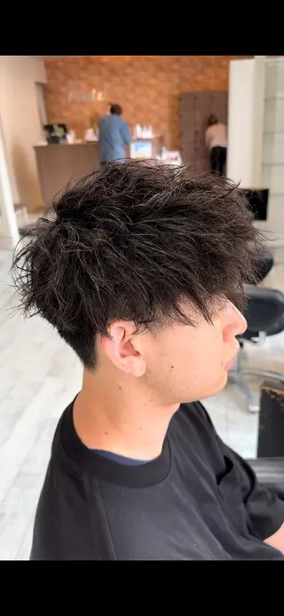 ショート パーマ メンズ レイフィールド鈴鹿所属・青山 祐一朗のヘアスタイル