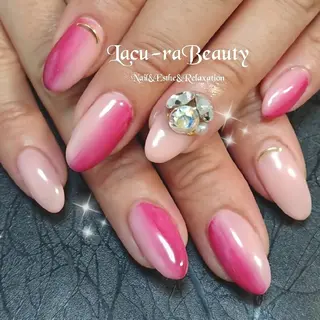 ネイル 小顔と腸の専門店 ラクーラビューティのエステ・リラクイメージ