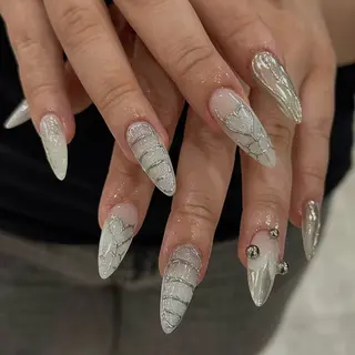 ネイル nail salon LIFE2nd所属・be' Yuhiのネイルデザイン