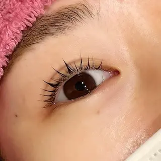 パーマ YELLIO所属・YELLIO (エーリオ)のマツエク・マツパデザイン